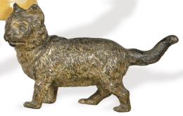 Lote 1481: "Gato" en bronce, Viena anterior a 1883.
Marcado "Geschutzt",  marca utilizada antes de 1.883 con el significado de protegido o patentado.