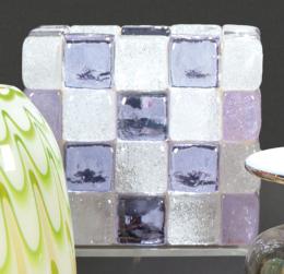 Lote 1548: Lámpara de mesa cubo en cristal de Murano formando ajedrezado morado y transparente h. 1950