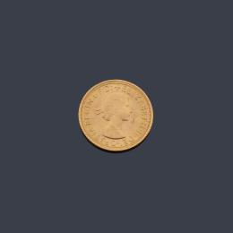 Lote 2548: Moneda de libra esterlina, Isabel II en oro de 22 K.