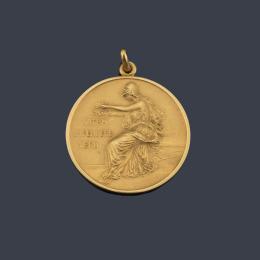 Lote 2558
Colgante medalla Minerva de la Universidad de Buenos Aires en oro de 18 K.