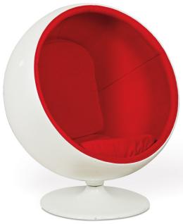 Lote 1340: Eero Aarnio (1932) Ball chair posiblemente para Adelta
Carcasa de fibra de vidrio blanca