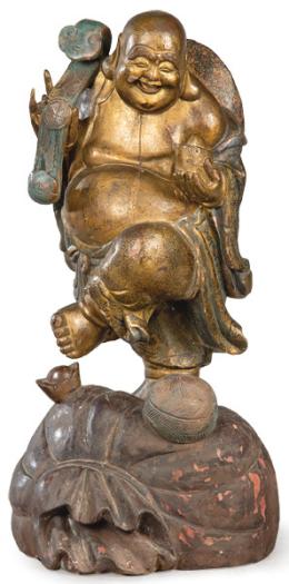 Lote 1384
 Ho-Shang de madera tallado, policromado y dorado China mediados S. XX