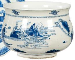 Lote 1412: Pecera de porcelana china azul y blanca, Transición Dinastía Ming-Dinastía Qing mediados del S. XVII.