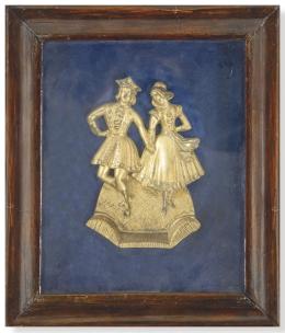 Lote 1494
 Relieve en bronce de una pareja en paso de baile, S. XIX.
