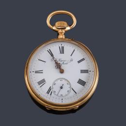 Lote 2536
G. A. HUGUENIN and Fils, reloj lepin con caja en oro rosa de 18 K.