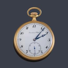 Lote 2544
INTERNATIONAL WACH Co., reloj lepin con caja en oro amarillo de 18 K.