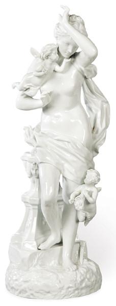 Lote 1030
"Diana y puttis", grupo escultórico en porcelana esmaltada en blanco de Capodimonte, firmado Ernest Rancoulet. Siguiendo el modelo en bronce del mismo autor. Con marca impresa en azul cobalto en la base.
Altura: 59,5 cm