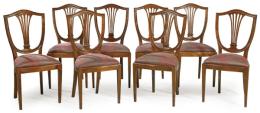 Lote 1036
Conjunto de ocho sillas estilo Sheraton en madera de caoba, con respaldo calado y recortado. S. XX