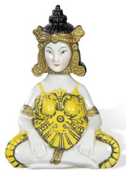 Lote 1041
Págoda Art decó con cabeza móvil representando a una bailarina tailandesa en porcelana de Sitzendorf, con marca de 1916