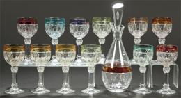 Lote 1056
Juego de licorera y doce copas de cristal alemán tallado de Natchmann Amaris.