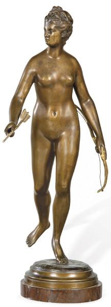 Lote 1193
Siguiendo a Jean Antoine Houdon (Francia 1741-1828)
"Diana Cazadora" S. XIX
Escultura de bronce patinado y dorado sobre base de mármol rojo