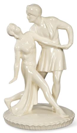 Lote 1229
Rodolfo Valentino y Vilma Banky, escena de la película El hijo del Caíd de 1926. Grupo escultórico en cerámica esmaltada en blanco de Royal Dux.
Checoslovaquia, 1926