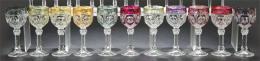 Lote 1031: Juego de doce copas de cristal alemán tallado de Natchmann Amaris.
