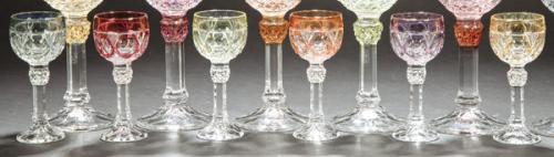  Seis copas de licor de cristal tallado