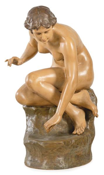  E. Tell y Friederich Goldscheider Viena h. 1900
"Desnudo Femenino"
Figura en terracota policromada
