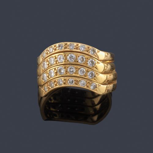 Anillo con brillantes