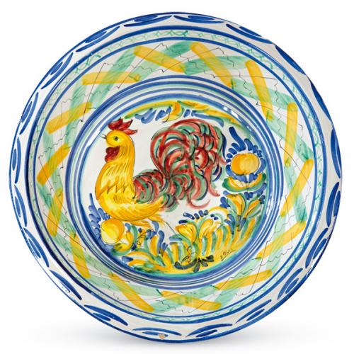  Lebrillo en cerámica pintada a mano y esmaltada de Triana, campo con figura de gallo.
Sevilla, S. XX