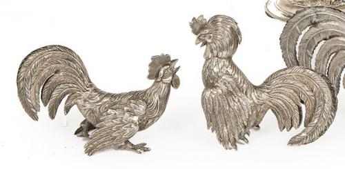  Pareja de gallos de pelea de plata española punzonada 1ª Ley de Dionisio García.