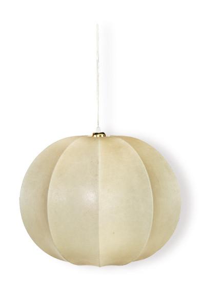  Lámpara de techo estilo cocoon siguiendo modelos de Achille Castiglioni, estructura de varillas de metal recubierta de material plástico.
S. XX