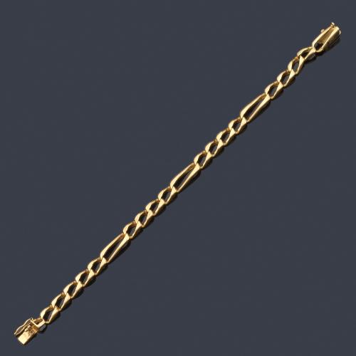  Pulsera con eslabones en oro amarillo de 18K.