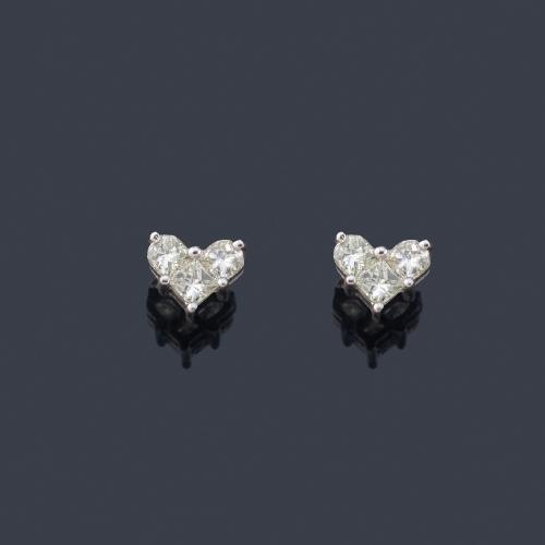  Pendientes en forma de corazón con diamantes de aprox. 0,53 ct en total.