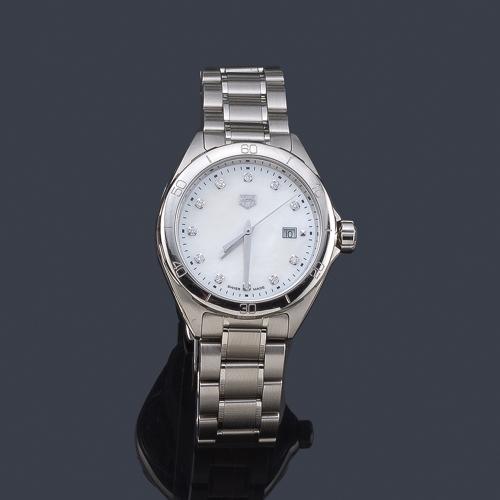 Lote 2586
TAG HEUER Formula 1 nº WBJ1419 modelo cadete con caja y brazalete en acero. Con estuche y documentación.