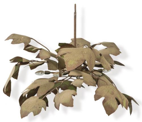  Fernando Oriol
Lámpara de techo en acero recortado y parcialmente pintado en verde, realizada simulando ramas y hojas de vid.