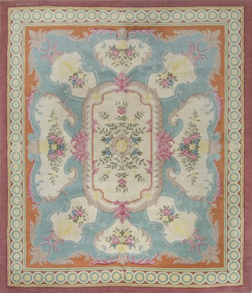 Lote 1482
Alfombra española en lana de Miguel Stuyck, diseño Savonnerie. Firmada.