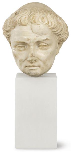  "Cabeza de Santo" renacentista tallada en mármol, España S. XVI.