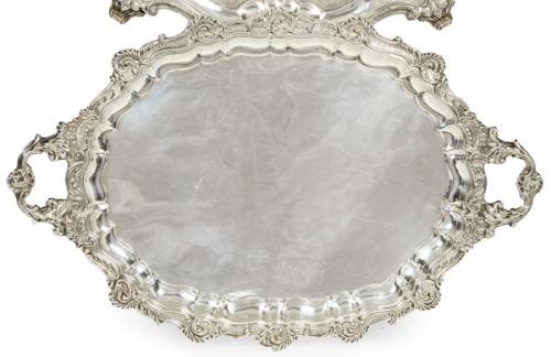  Bandeja oval de dos asas de plata española punzonada 1ª Ley.