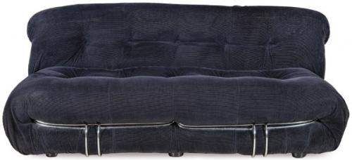  Afra (1937-2011) y Tobia Scarpa (1935-)  Sofá de dos plazas modelo Soriana, con estructura de acero tubular cromado, poliuretano y tela de pana negra. Italia, años 70