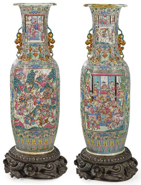  Pareja de jarrones de porcelana china de Cantón con esmaltes de la Familia Rosa, Dinastía Qing S. XIX.