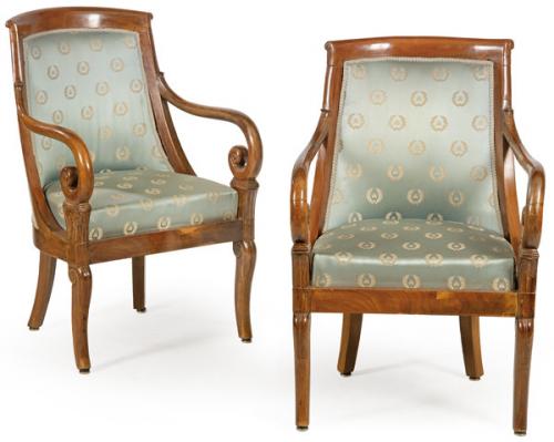  Pareja de sillones Restauración en madera de caoba, estampillados