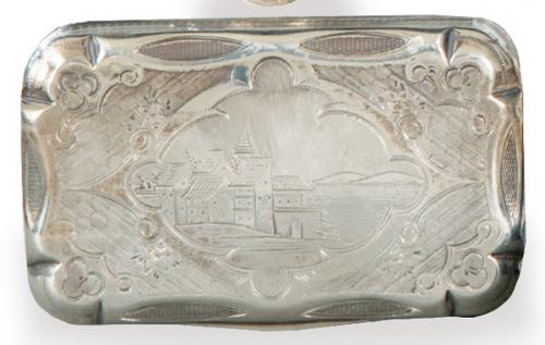  Caja tabaquera de plata