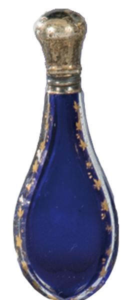 Lote 1496
Perfumador de cristal azul cobalto y plata 