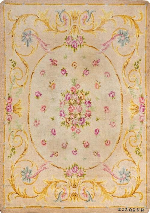  Alfombra española en lana de Miguel Stuyck firmada