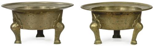  Pareja de braseros en metal dorado, China, Dinastía Qing ff. S. XIX.