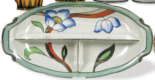  Bandeja oval para aperitivos de porcelana japonesa de Noritake con marca de Hermanos Morimura h. 1920.
