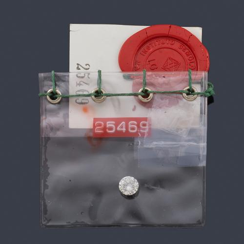 Lote 2110
Brillante suelto de 2,59 ct con certificado IGE.
El brillante se ha estimado de color H y pureza VVS2.