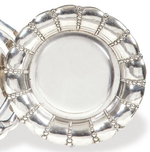  Plato polilobulado de plata española punzonada 1ª Ley de Espuñes con marca comercial de Astrain.