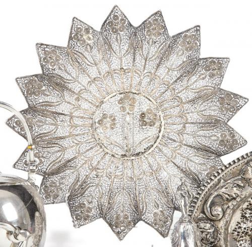  Fuente de plata con labor de filigrana al aire, China S. XIX.