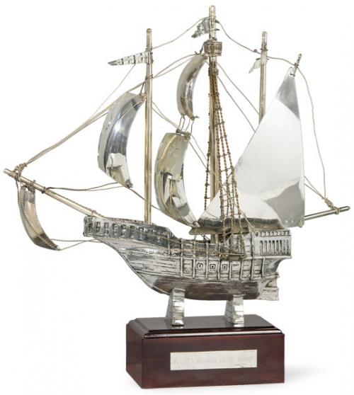 Lote 1206-A
Barco de plata