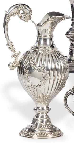  Jarra de plata española punzonada 1ª Ley.