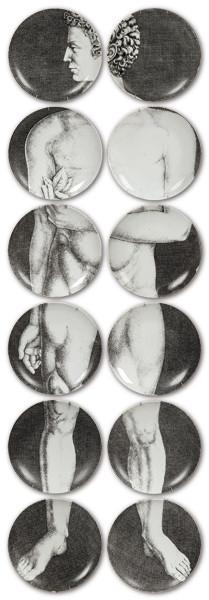  Piero Fornasetti (Milán 1913-1988)
Juego de doce platos "Adamo". 
Realizados en porcelana impresa por transferencia litográfica. 
