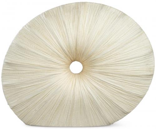  lámpara de mesa plug-and-play modelo Doe de Aqua Creations, hecha a mano con seda color natural triturada y metal.