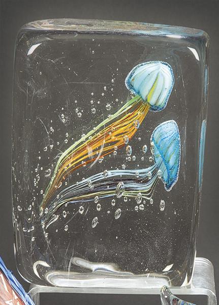  Acuario con medusas de cristal de Murano