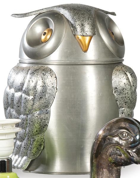  Hielera de metal en forma de Buho, Italia h. 1970.