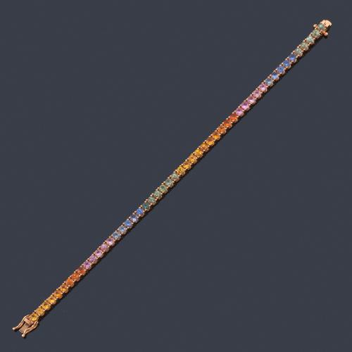  Pulsera con zafiros multicolor de aprox. 7,27 ct en total en montura de oro rosa de 18K.