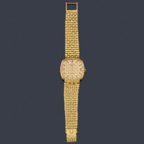  VACHERON CONSTANTIN de caballero con caja y brazalete en oro amarillo de 18 K. Años 70.