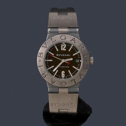  BVLGARI Diagono Titanium ref. TI38TR de caballero con caja en titanio.